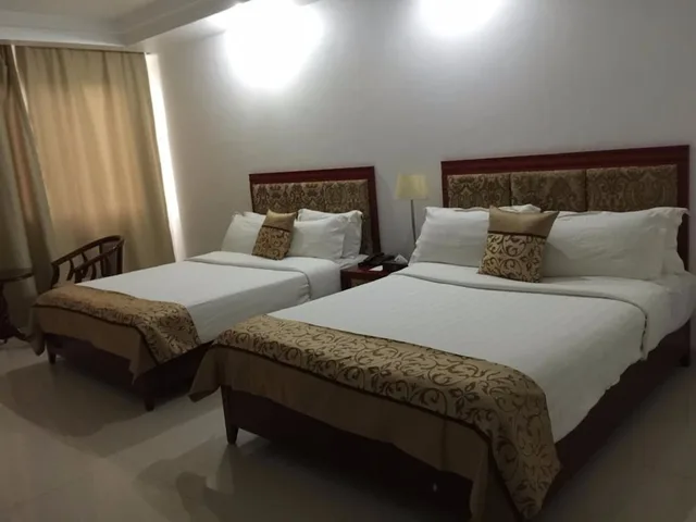 غرفة ديلوكس بسريرين كوين، Emerald Hotel 1/3