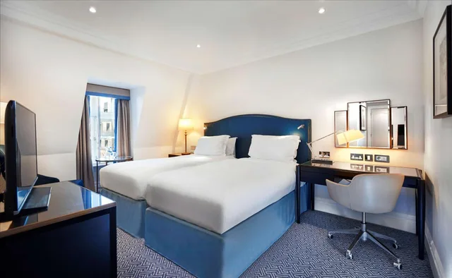 غرفة بسرير فردي، The Waldorf Hilton, London 4/8