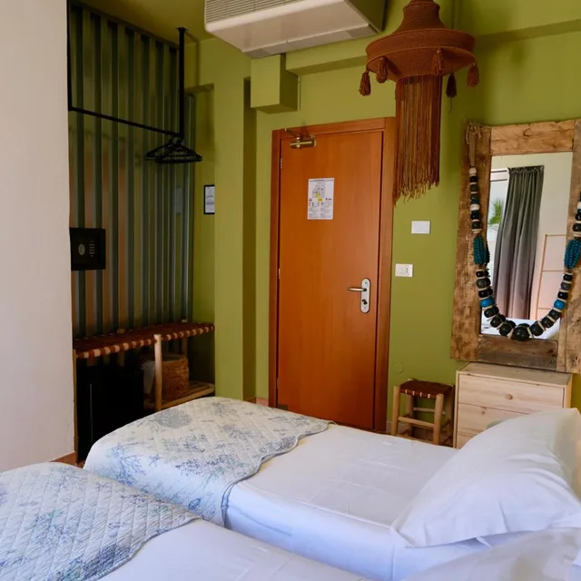 غرفة بسرير مزدوج بشرفة، HOTEL PORTOFINO 1/10