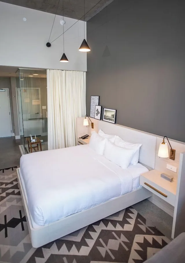 Garden, Premium, King Bed، Mountain Shadows 1/10