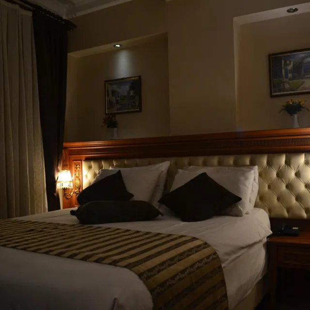 Standard, Double Bed, Seven Days Hotel 7/10