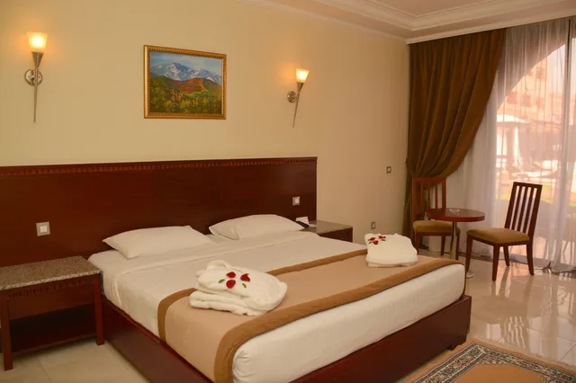 غرفة ثلاثية بإطلالة على الحديقة، Pickalbatros Aqua Fun Club Resort 2/2