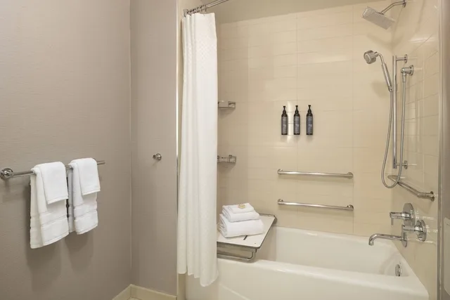 Traditional, 2 Queen Beds, The Westin South Coast Plaza 5/10