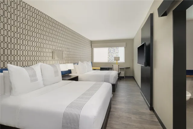 غرفة بسريرين كوين لذوي الإعاقة، Glo Best Western Tulsa-Catoosa East Route 66 1/3