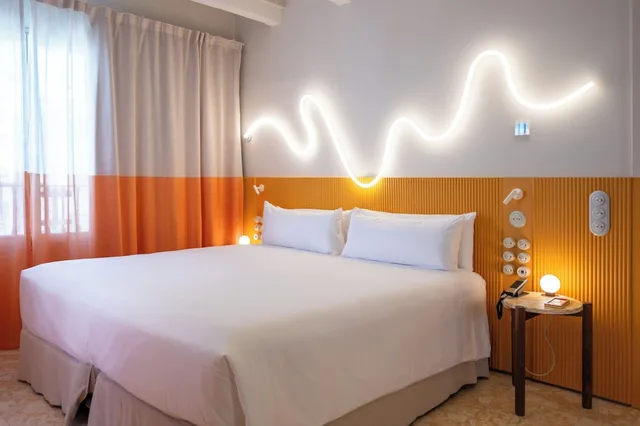 غرفة كلاسيكية مفردة بسرير كينج، Terreno Barrio Hotel 1/10