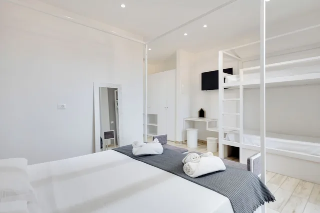 غرفة بريميوم رباعية بسرير مزدوج وسرير بطابقين، Evo Boutique Hotel 3/3