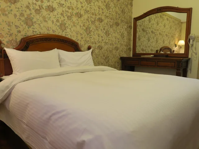 غرفة اقتصادية بسرير مزدوج، Champagne Hotel 1/1