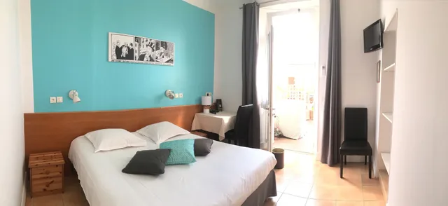 غرفة تقليدية بسرير مزدوج بإطلالة على الفناء، Chalet de L Isere 4/8