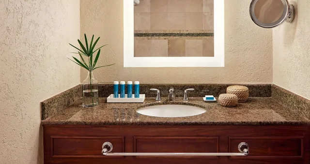 1 Bedroom, Caribbean, Walkout, Club, Suite, King Bed, Garden View, Terrace, Club Floor، Sandals Grande Antigua 4/5