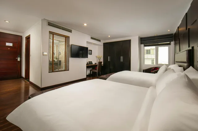 غرفة عائلية بسريرين كوين، La Nueva Boutique Hotel HaNoi 1/2