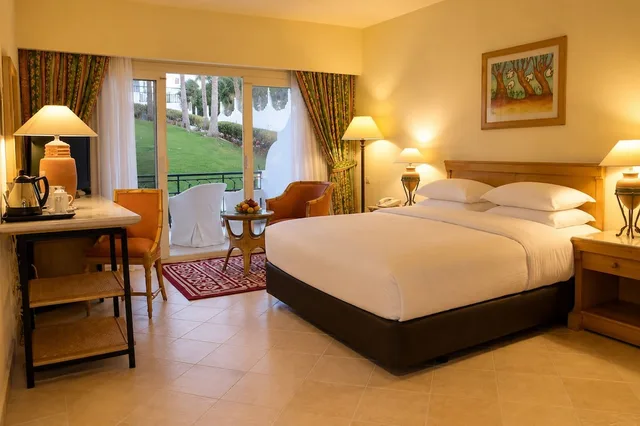غرفة قياسية بسريرين منفصلين، Hilton Sharm Waterfalls Resort 4/7
