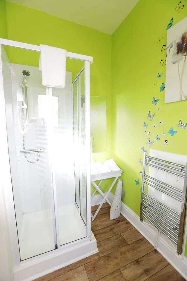 غرفة قياسية بسرير مزدوج، Bryn Woodlands House 8/9