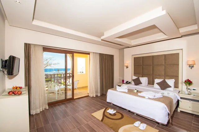 Junior Suite, Deluxe, Beach Front, Sofa، Charmillion Club Resort 1/6