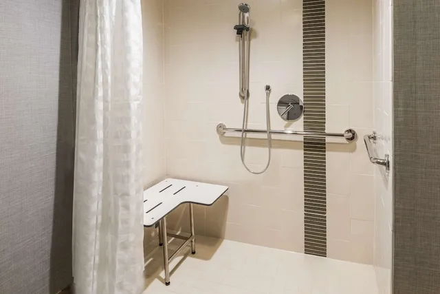 غرفة بسريرين مزدوجين لذوي الإعاقة، Hyatt Place Rogers / Bentonville 5/5