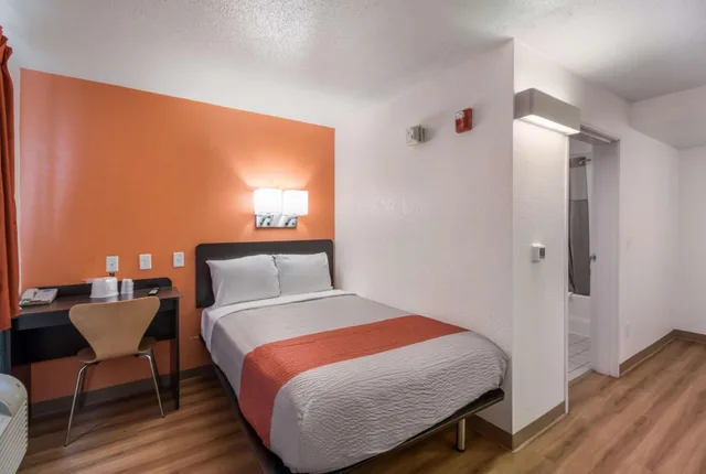 غرفة بسرير كينج، Park Inn by Radisson, Fargo West Acres 3/10