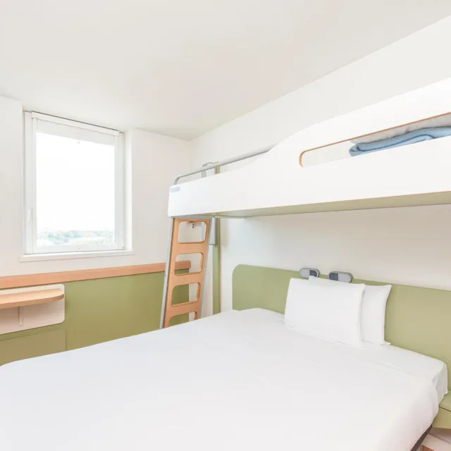 غرفة اقتصادية ثلاثية بسرير مزدوج، Ibis Budget Bern Expo 1/10