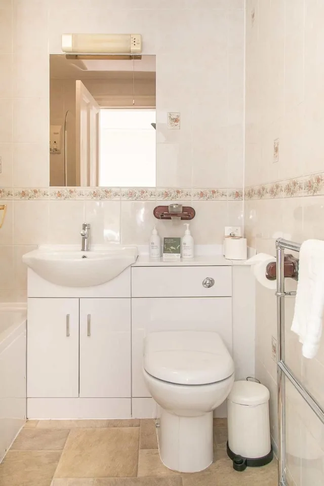 غرفة قياسية، Beaumont House 2/2