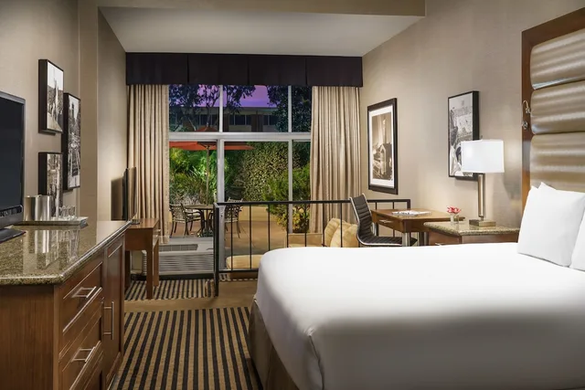 Superior, Studio, King Bed, Garden or Pool View، USC Hotel 1/3