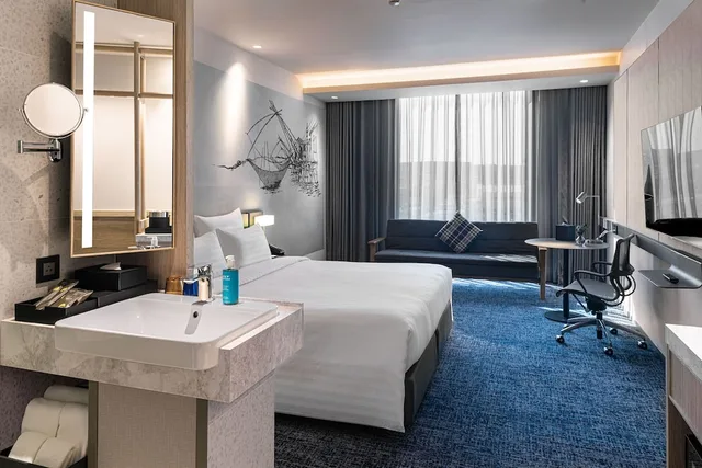 غرفة سوبيريور بسرير كينج، Novotel Future Park Rangsit 8/9