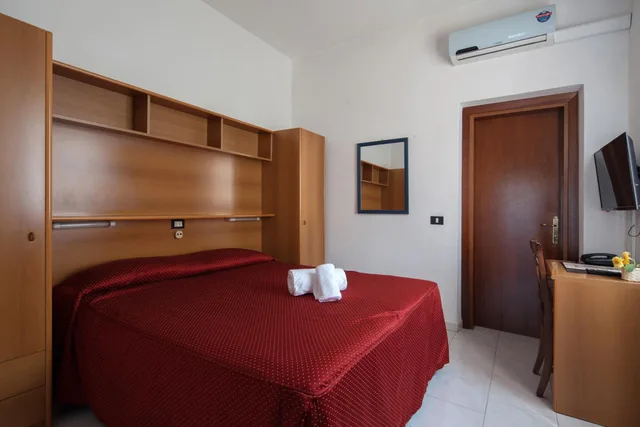 غرفة اقتصادية بسرير مزدوج أو سريرين منفصلين، Hotel Nella 6/10
