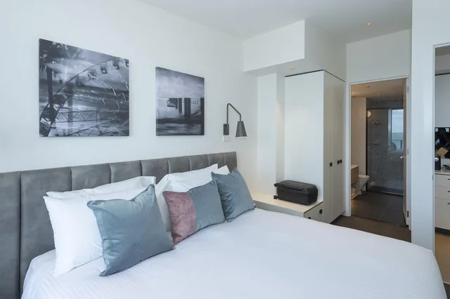 شقة بسرير كينج وسريرين منفصلين بإطلالة على البحر بغرفتي نوم، Oaks R Suites Geelong 4/7