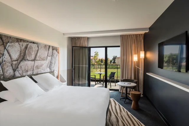 غرفة سوبيريور بسرير مزدوج أو سريرين منفصلين بشرفة، Hotel Mercure Bastia Biguglia 6/9