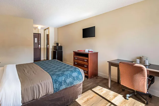 غرفة بسرير كوين لذوي الإعاقة، Sutter Inn 1/5
