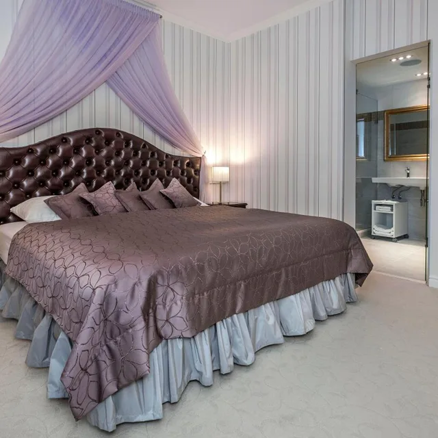جناح جونيور تنفيذي بسرير كينج، Hotel Hoffmeister and Spa 1/8