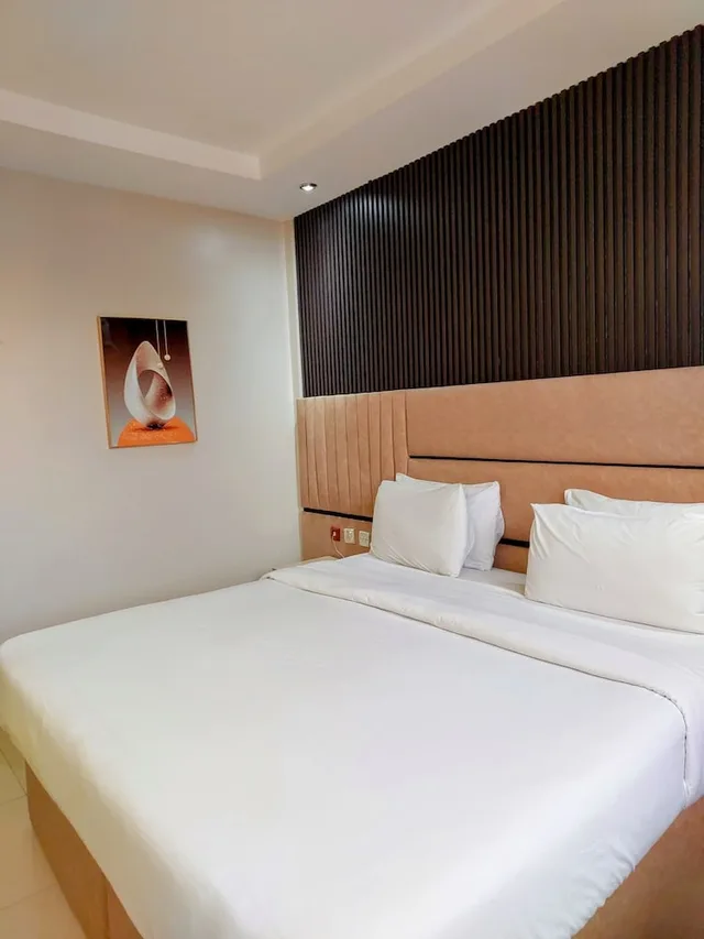 غرفة بريميوم بسرير كينج، GOLDEN TULIP PORT HARCOURT 1/5