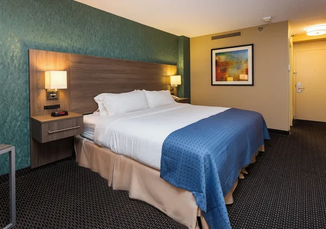 غرفة قياسية بسرير كينج، Holiday Inn Des Moines Downtown-Mercy Area 4/10