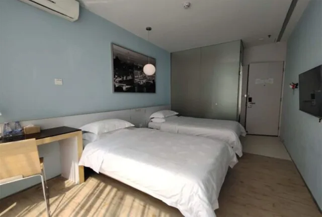 غرفة ديلوكس بسريرين منفصلين، Colour Inn Shenzhen Dongmen Branch 1/7
