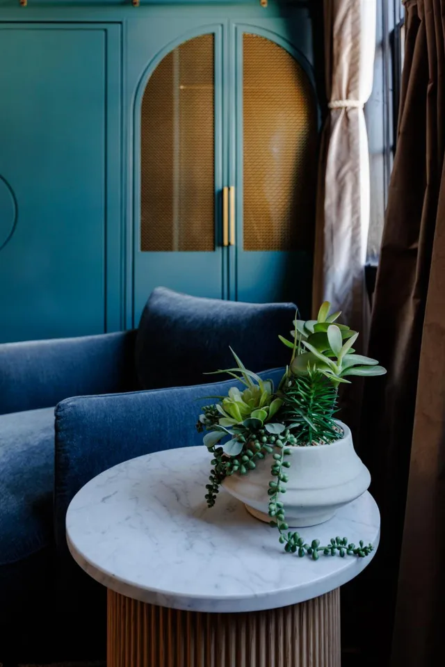 جناح جونيور بشرفة، Hotel Trundle 6/6