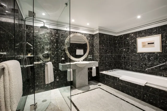 Heritage, King Bed, Balcony، Hyatt Hotel Canberra 4/4