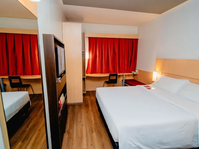 غرفة بسرير مزدوج، Ibis Asuncion 1/10