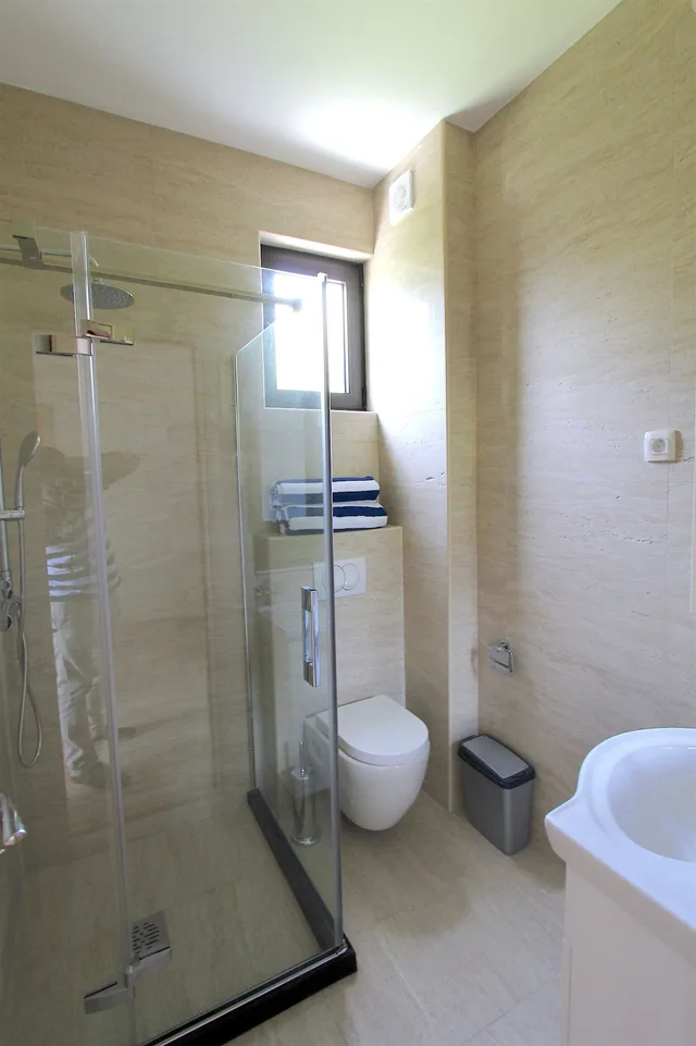 شقة كلاسيكية بسريرين منفصلين بإطلالة على البحر بشرفة بغرفتي نوم مع أريكة، Apartments Aqua 6/6