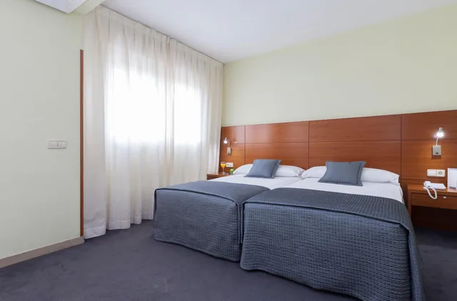 غرفة ثلاثية، Hotel Porcel Torre Garden 2/10