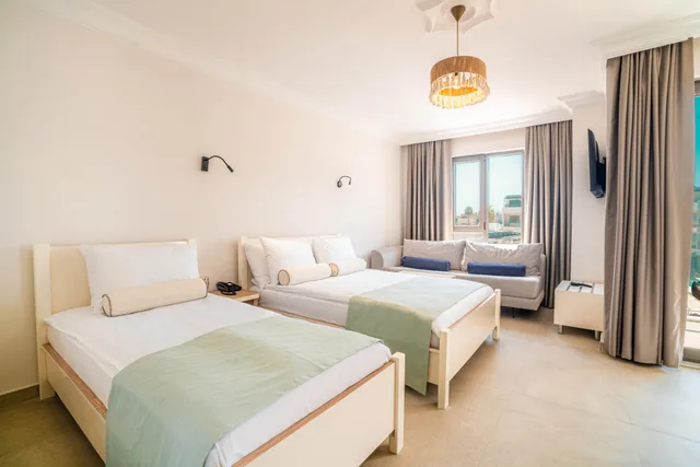 Studio, Annex, Victoria Princess Hotel Side - Adults Only 1/2