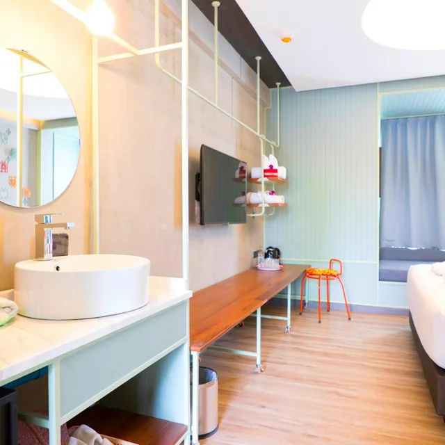 غرفة سوبيريور بسرير كينج بمطبخ، Samsen Street Hotel 7/7