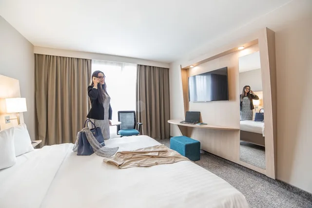 غرفة سوبيريور بسرير كينج، Courtyard Marriott Paris La Defense West Colombes 1/6