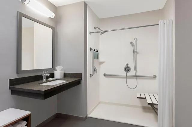 غرفة بسرير كينج، Courtyard by Marriott San Diego Miramar 5/6