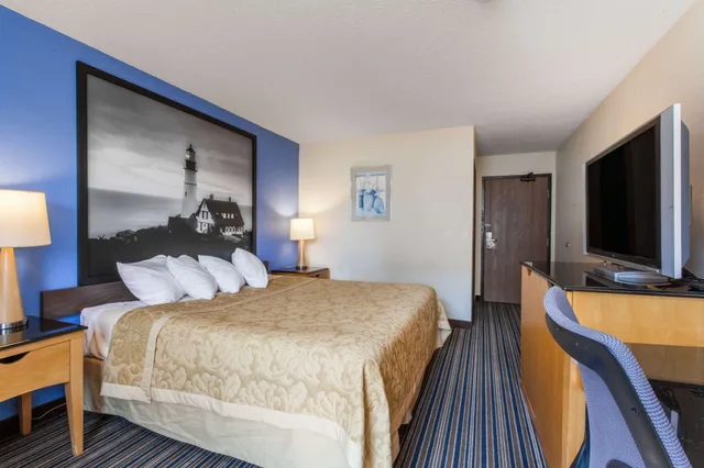 غرفة قياسية بسرير كينج، Super 8 By Wyndham Lewiston Auburn Area 10/10