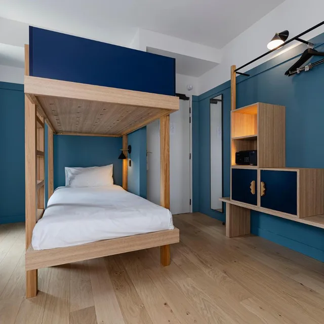 غرفة كلاسيكية رباعية، Hotel De La Couronne 2/8