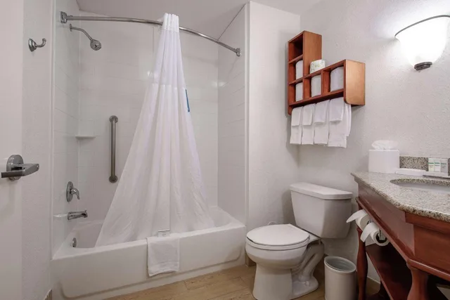 جناح بسريرين كوين مع أريكة، Hampton Inn And Suites Williamsburg-Richmond Rd 3/3