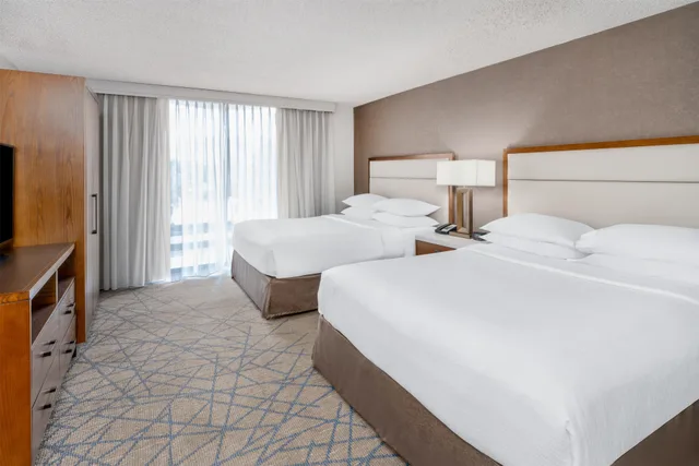 جناح بسريرين كوين بغرفتين، Embassy Suite Hotel Colorado Springs 2/4