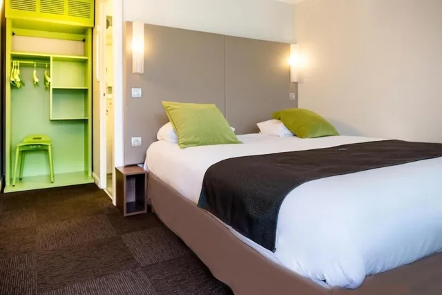 غرفة قياسية بسرير كوين، Hotel inn Design Laval ex Campanile 2/3