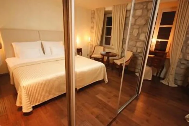 غرفة سوبيريور بسرير مزدوج، Boutique Hotel Astoria 1/4