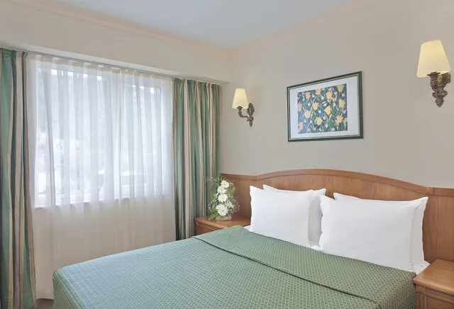 غرفة قياسية بسرير مزدوج وسرير فردي، Akka Claros Hotel 3/4
