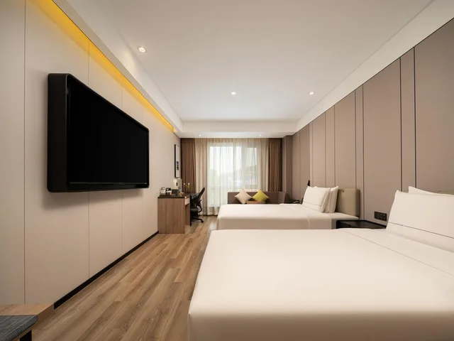 غرفة سوبيريور عائلية بسرير كوين وسرير فردي، Atour Hotel Harbin Convention and Exhibition Center 1/1