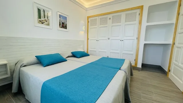 شقة سوبيريور بسريرين منفصلين مع أريكة، Palmeras Garden 2/4