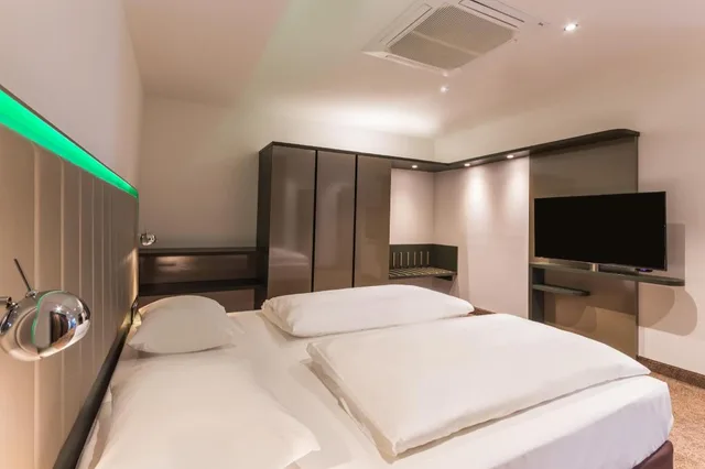 جناح بسرير كينج، Park Inn By Radisson Neumarkt 1/2